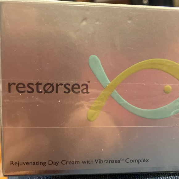 RESTORSEA Rejuvenating day cream with Vibransea complex NEW SEALED!!! - Picture 6 of 8
